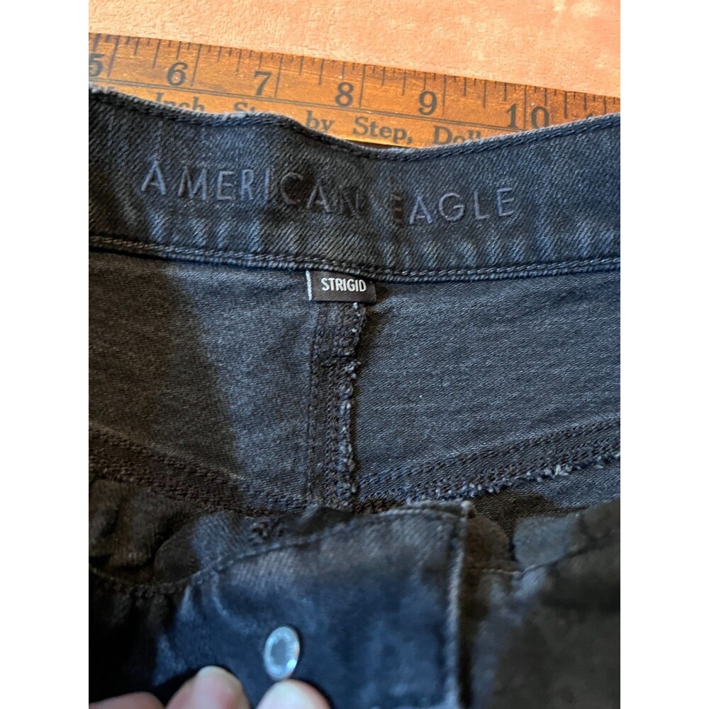 NEW American Eagle Women's Black Cuffed Denim Stigrid Shorts May 2025 4 - Picture 3 of 7